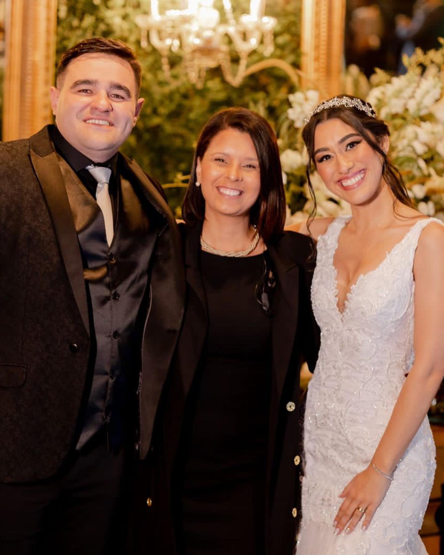 Cliente satisfeita em casamento